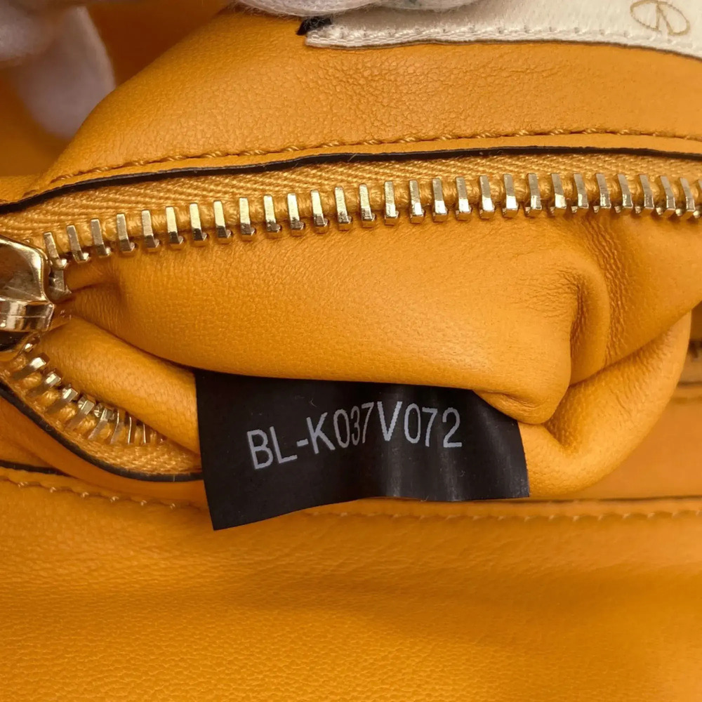 VALENTINO Bag - Picture 7 of 16